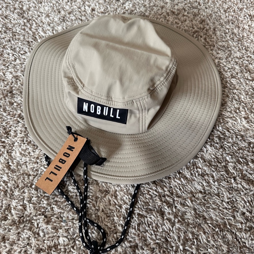 NOBULL Bonnie hat (TAN)